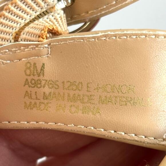 Etienne Aigner Wedge Heel Sandals, Beige Patent Leather, Heel, Women’s Size 8 - Picture 5 of 8